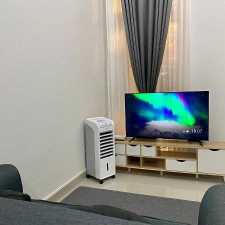Villa Ku Villa Mu Semarang Dış mekan fotoğraf